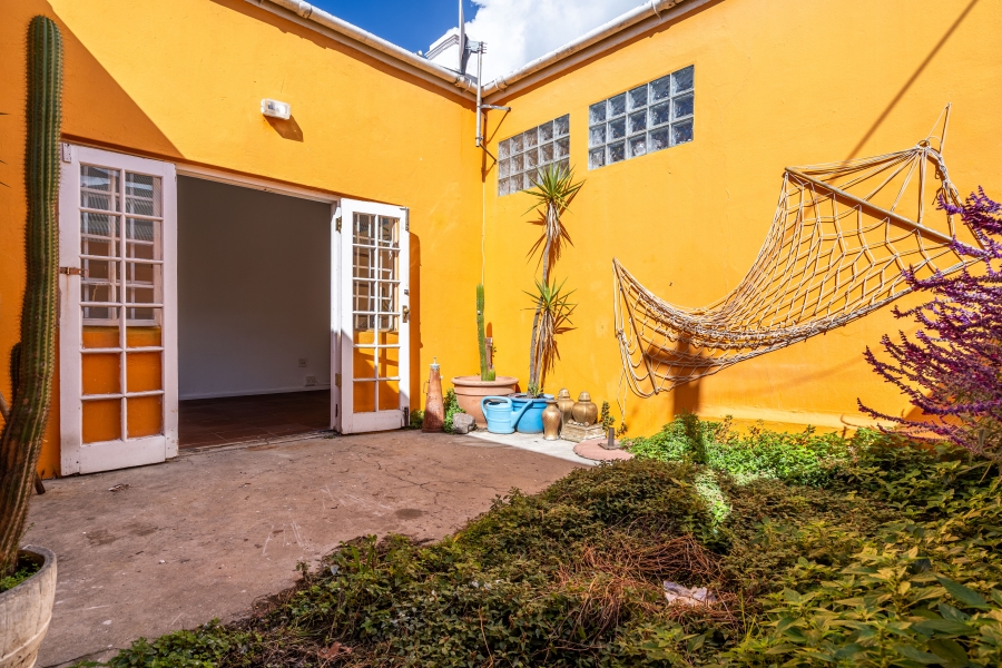 3 Bedroom Property for Sale in Woodstock Western Cape